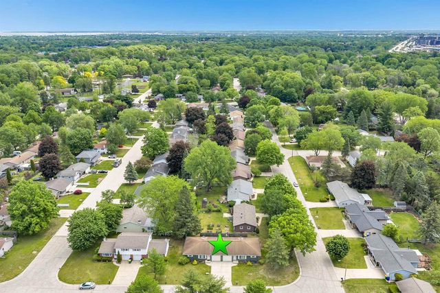 1715 EDGEHILL DRIVE, Green Bay, WI 54304