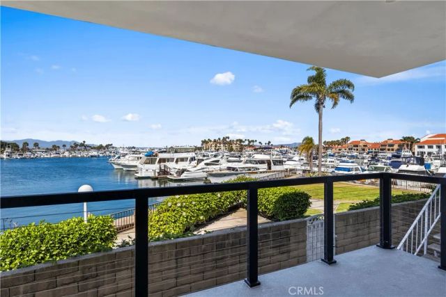 2872 Coast Circle 104, Huntington Beach, CA 92649