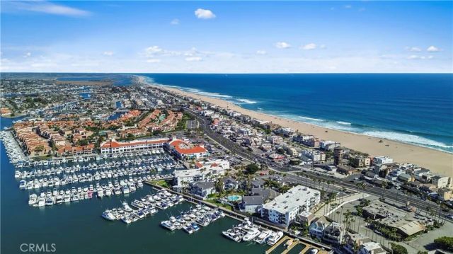 2872 Coast Circle 104, Huntington Beach, CA 92649