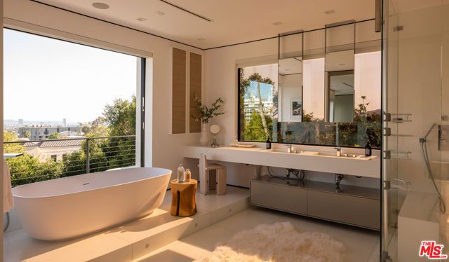 6654 Emmet Terrace, Los Angeles, CA 90068