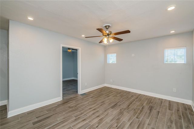 2401 2ND AVENUE N, St Petersburg, FL 33713