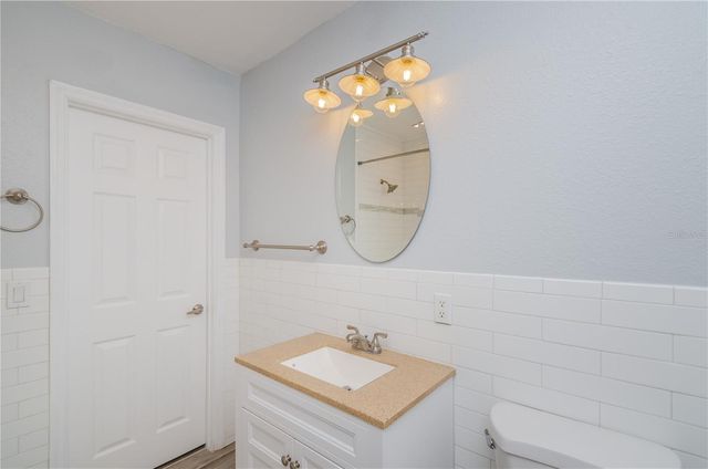 2401 2ND AVENUE N, St Petersburg, FL 33713