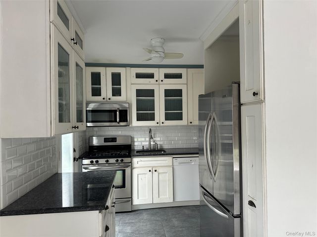 132 Coronado Street, Atlantic Beach, NY 11509
