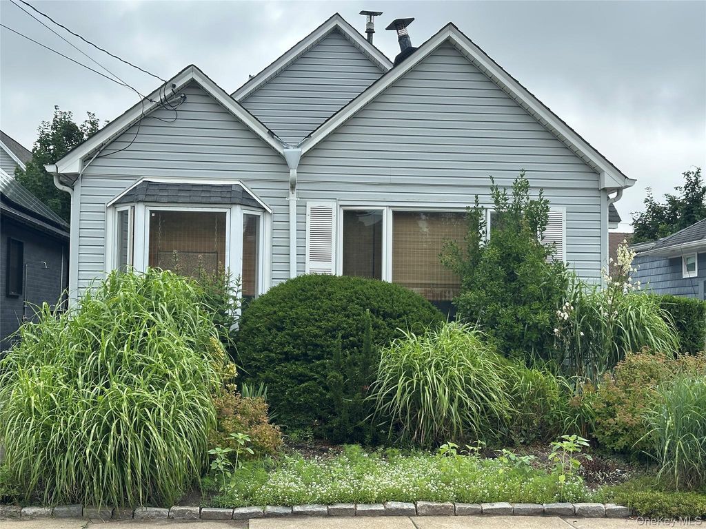 132 Coronado Street, Atlantic Beach, NY 11509