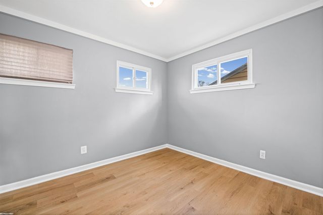 26101 Compson Street, Roseville, MI 48066