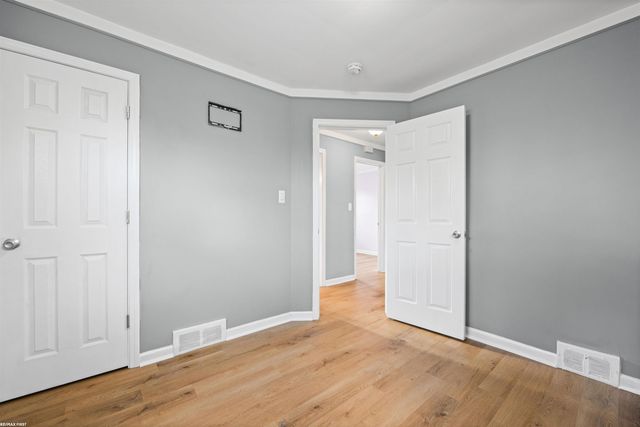 26101 Compson Street, Roseville, MI 48066