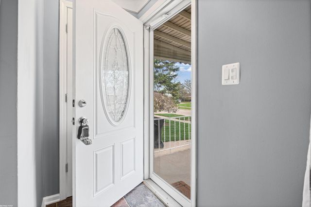 26101 Compson Street, Roseville, MI 48066