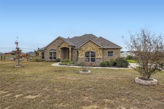 117 Deer Grove Trail, Azle, TX 76020