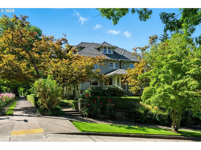 2233 Sw 18TH Ave, Portland, OR 97201