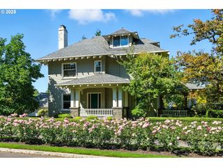 2233 Sw 18TH Ave, Portland, OR 97201