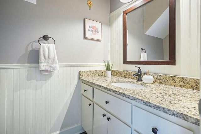 200 Roswell Landings Drive, Roswell, GA 30075