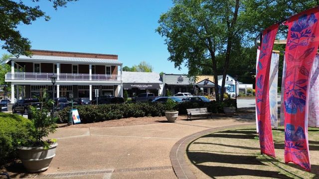 200 Roswell Landings Drive, Roswell, GA 30075
