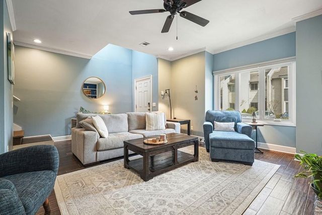 200 Roswell Landings Drive, Roswell, GA 30075