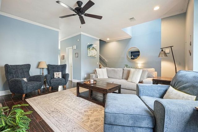 200 Roswell Landings Drive, Roswell, GA 30075