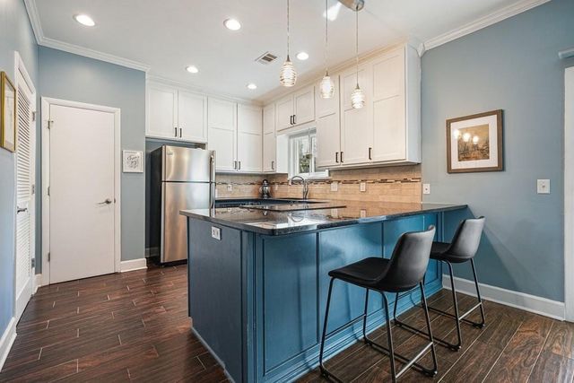 200 Roswell Landings Drive, Roswell, GA 30075