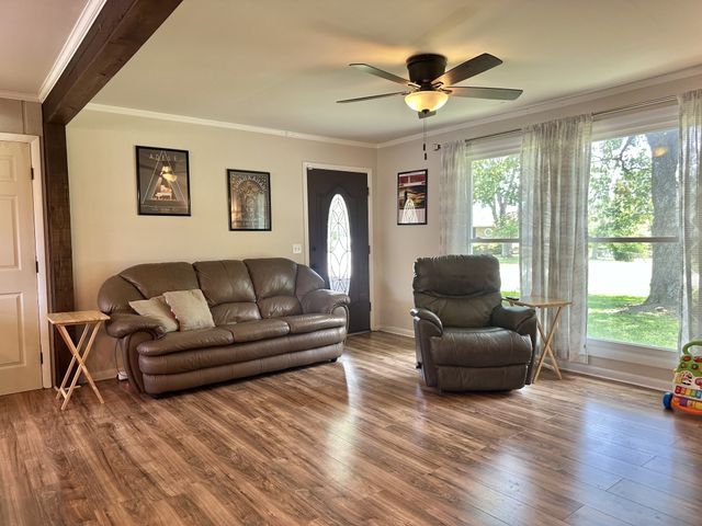 8401 Terry Ln, Hermitage, TN 37076