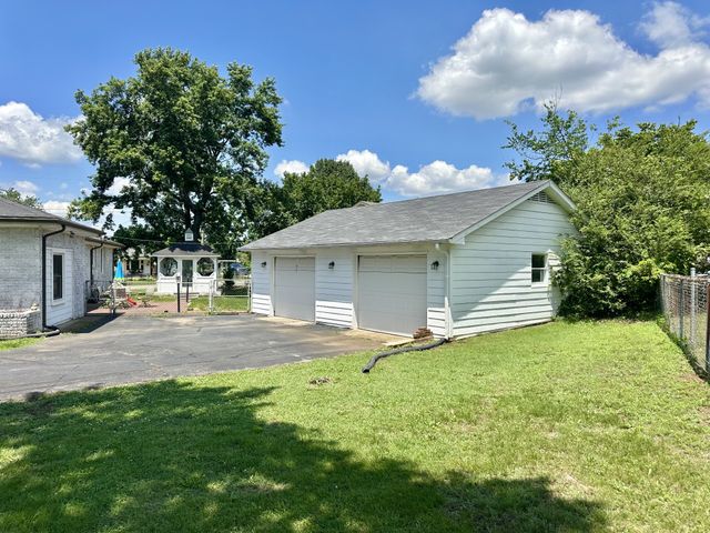 8401 Terry Ln, Hermitage, TN 37076