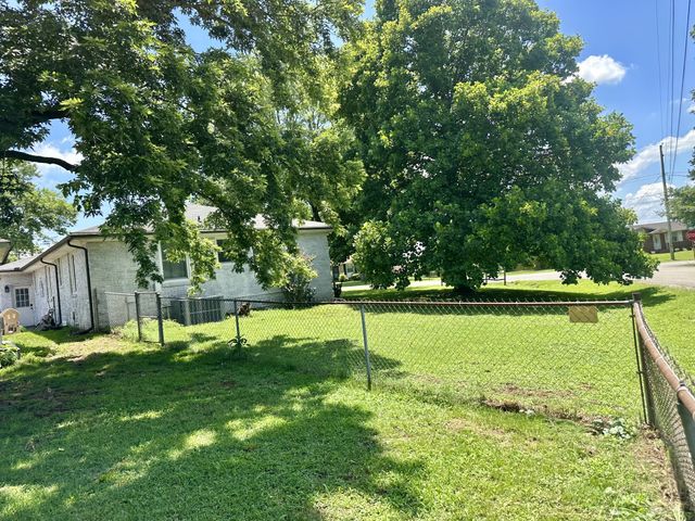 8401 Terry Ln, Hermitage, TN 37076