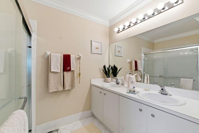 33 Sausalito Drive, Boynton Beach, FL 33436