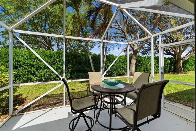 33 Sausalito Drive, Boynton Beach, FL 33436