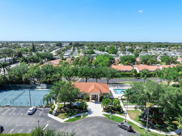 33 Sausalito Drive, Boynton Beach, FL 33436