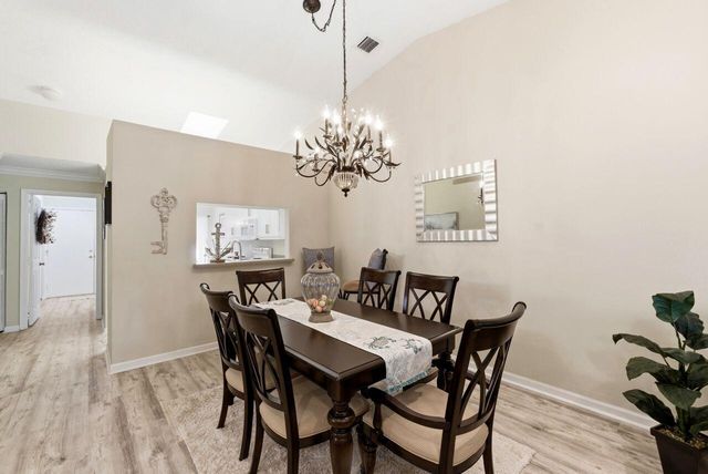 33 Sausalito Drive, Boynton Beach, FL 33436