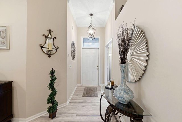 33 Sausalito Drive, Boynton Beach, FL 33436