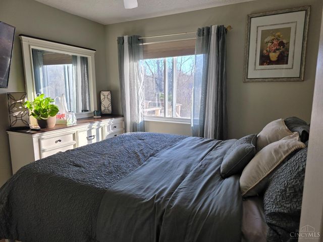 2329 Garrison Drive, Springfield Twp., OH 45231