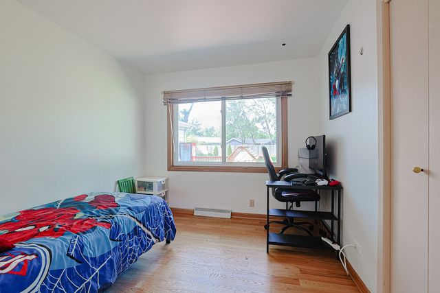 521 Edgewood Lane, Elk Grove Village, IL 60007