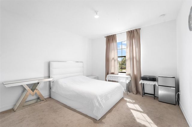 8049 Lemon Serpentine Lane, Delray Beach, FL 33446