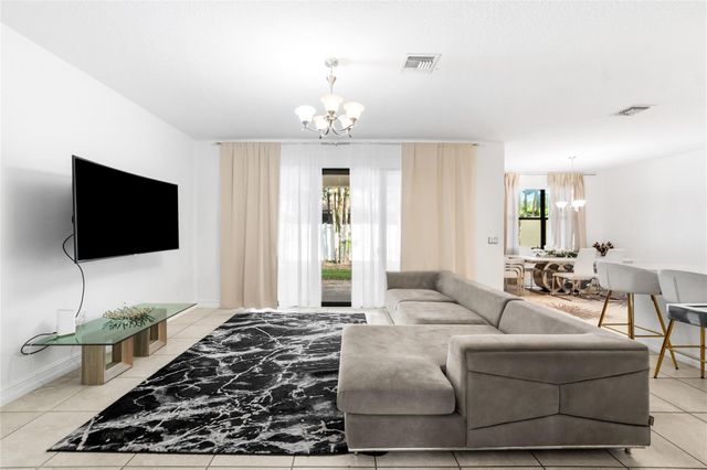 8049 Lemon Serpentine Lane, Delray Beach, FL 33446