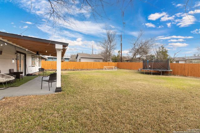 142 Hidden Valley, San Antonio, TX 78227