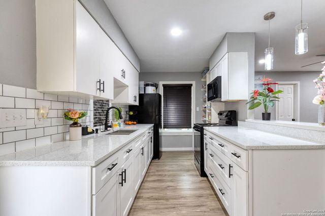 142 Hidden Valley, San Antonio, TX 78227