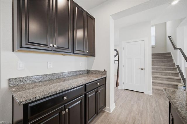 1813 Sunsprite LOOP, Chesapeake, VA 23323