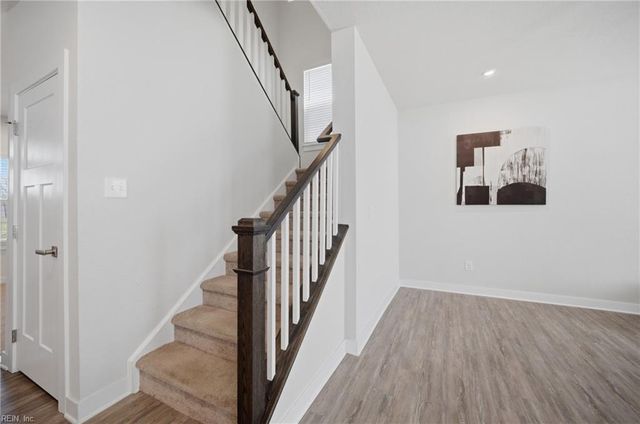 1813 Sunsprite LOOP, Chesapeake, VA 23323