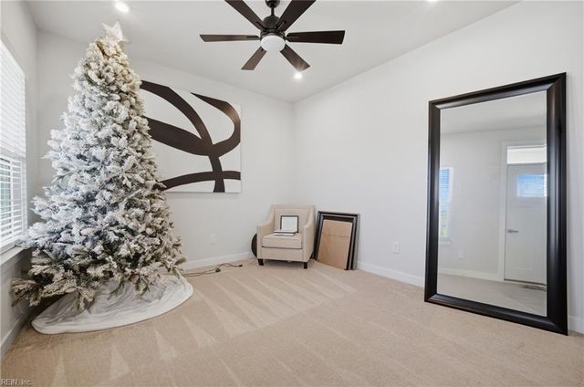 1813 Sunsprite LOOP, Chesapeake, VA 23323