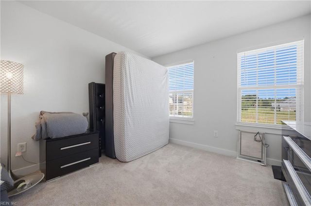 1813 Sunsprite LOOP, Chesapeake, VA 23323