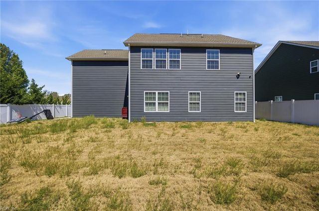 1813 Sunsprite LOOP, Chesapeake, VA 23323