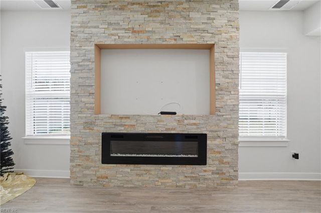 1813 Sunsprite LOOP, Chesapeake, VA 23323