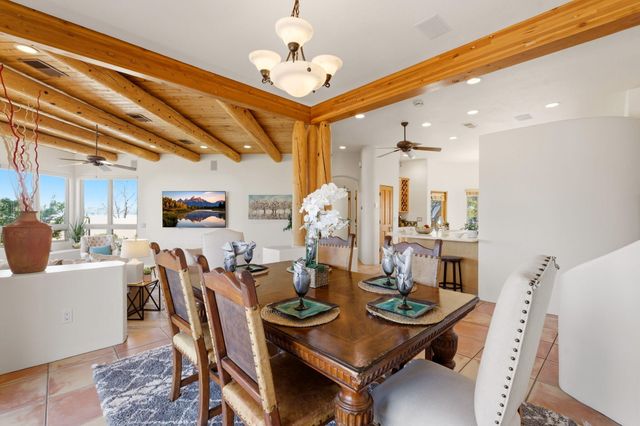 5901 Tierra Viva Place NW, Albuquerque, NM 87107