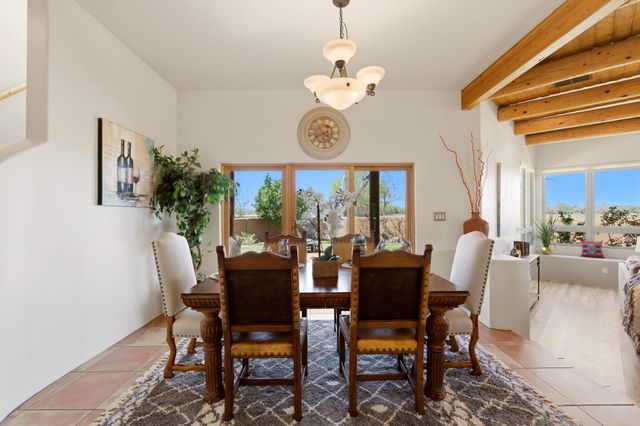 5901 Tierra Viva Place NW, Albuquerque, NM 87107