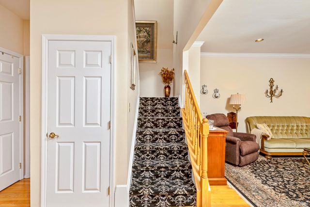 29 Avery Court, Nesconset, NY 11767