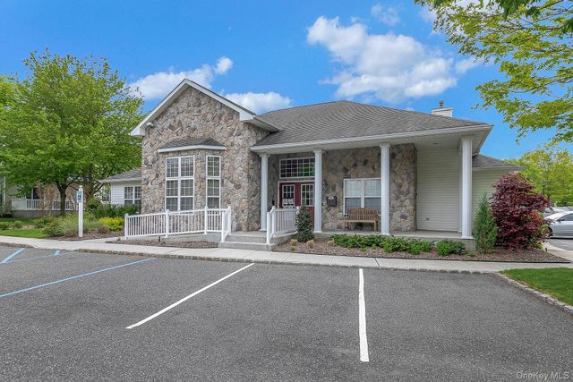 29 Avery Court, Nesconset, NY 11767