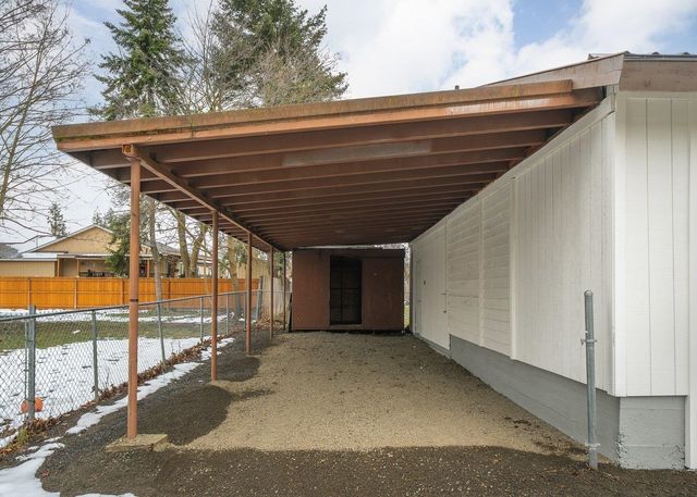 8702 E Cataldo Ave, Spokane Valley, WA 99212