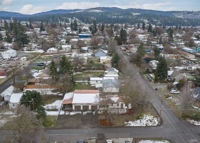 8702 E Cataldo Ave, Spokane Valley, WA 99212