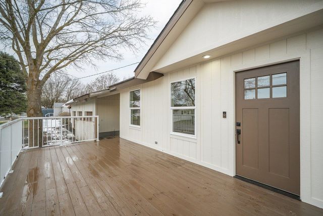 8702 E Cataldo Ave, Spokane Valley, WA 99212