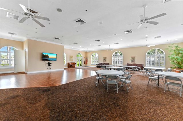 8404 Long Bay, West Palm Beach, FL 33411