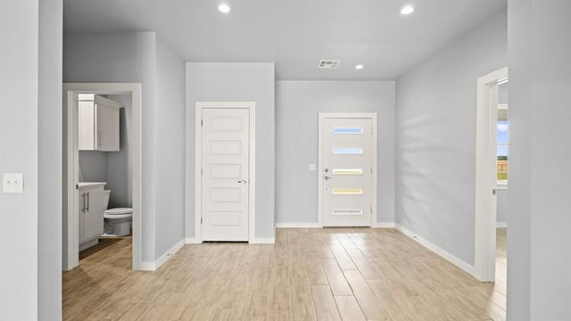 12624 E Hefner Road, Jones, OK 73049