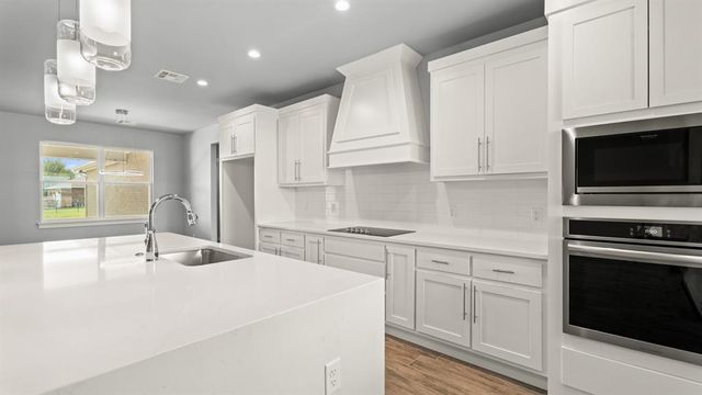 12624 E Hefner Road, Jones, OK 73049