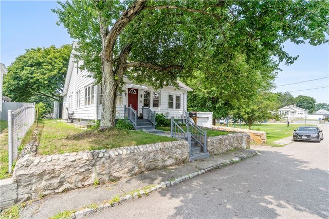 30 Greenville Avenue, North Providence, RI 02911